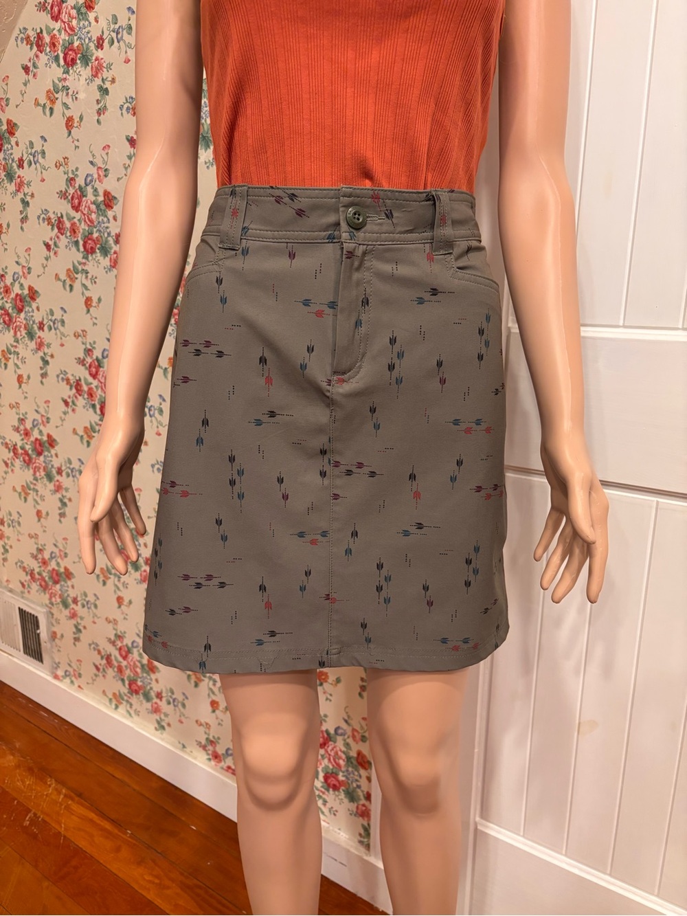 Eddie Bauer Adventurer 2.0 Skort Stretch Hiking Travel Size 8